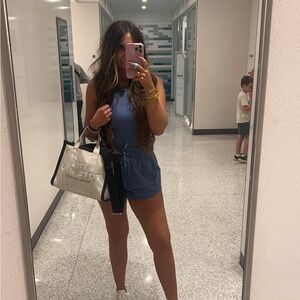 Meet your Posher, Sydney